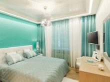 Синя спальня (84 фото): яким повинен бути тон шпалер і штор? Дизайн зі стінами білого кольору, темно-синя ліжко в інтер’єрі