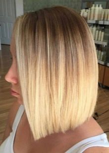Складне фарбування світлого волосся (43 фото): особливості фарбування волосся блондинок. Як фарбувати русяве волосся середньої довжини? Фарбування коротких і довгих волосся
