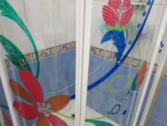 Скляні душові двері: розміри дверей зі скла для душу. Матові напівкруглі двері з малюнком і інші варіанти