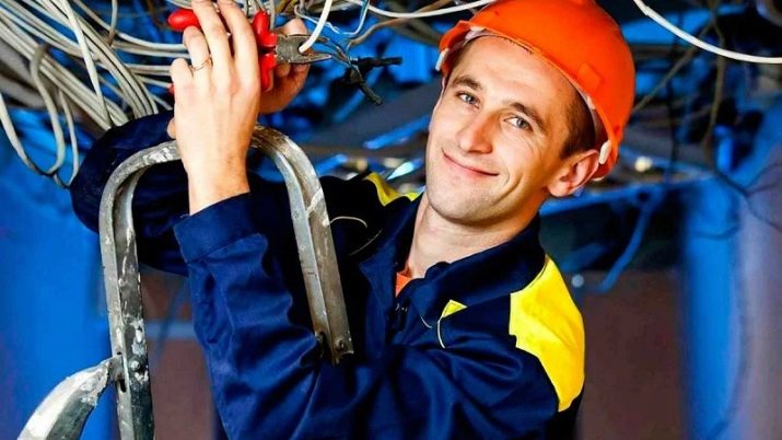 Слюсар-електрик: профстандарт слюсаря по ремонту електрообладнання і посадова інструкція, обов’язки на роботі і навчання