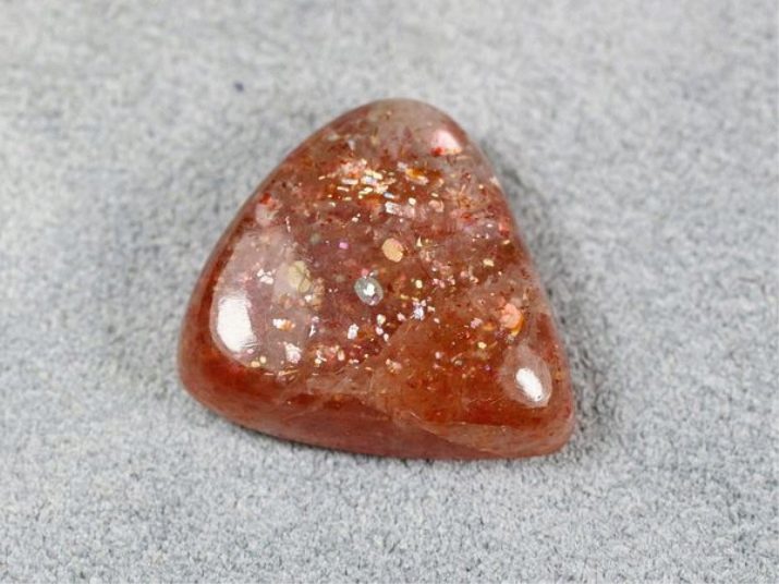 Сонячний камінь (27 фото): що це таке? Магічні і лікувальні властивості орегонського мінералу, гелиолит з Індії