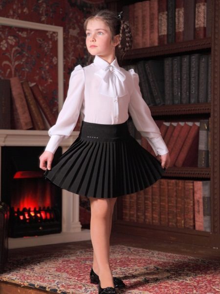 Спідниця сонце для дівчинки: як зшити, на гумці, викрійки, з чим носити