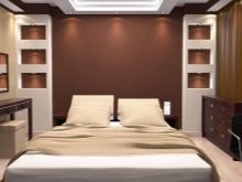 Спальня в бежевих тонах (89 фото): дизайн інтер’єру зі шторами і шпалерами бежевого кольору. Як він поєднується з блакитними і сірими тонами? Створення яскравих акцентів на стінах