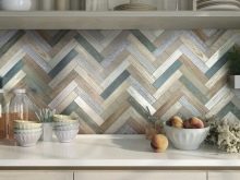 Іспанська плитка на фартух для кухні (29 фото): плюси і мінуси плитки з Іспанії, огляд виробників і правила вибору