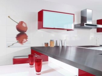 Іспанська плитка на фартух для кухні (29 фото): плюси і мінуси плитки з Іспанії, огляд виробників і правила вибору