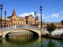 Іспанська плитка на фартух для кухні (29 фото): плюси і мінуси плитки з Іспанії, огляд виробників і правила вибору