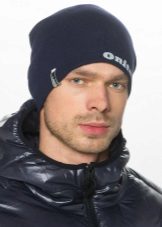 Спортивні шапки (105 фото): бренду The North Face, жіночі і чоловічі в’язані моделі 2020, з помпоном, модні шапки вушанки