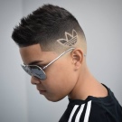 Спортивна стрижка для хлопчика (40 фото): зачіски для підлітків 10-12 років на бальні танці в спортивному стилі