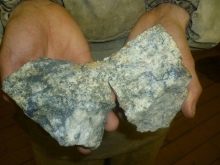 Срібло: що це таке? Рожеве і самородне, матове і інші види срібла, застосування корисних копалин