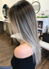 Сріблястий колір волосся (46 фото): як домогтися срібного відтінку? Тонкощі фарбування і модні тенденції