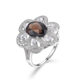 Срібні кільця з камінням (116 фото): жіночі моделі з місячним і чорним каменем в сріблі