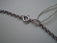 Срібні ланцюжки (112 фото): жіночі моделі на шию і на руку зі срібла з позолотою, 925 проби з кульками, як їх вибрати