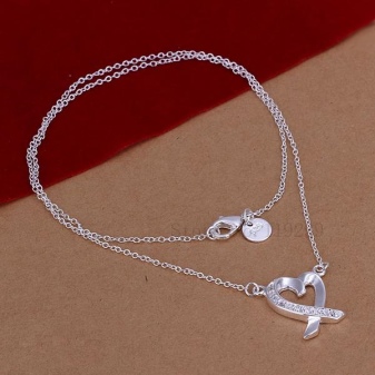 Срібні ланцюжки (112 фото): жіночі моделі на шию і на руку зі срібла з позолотою, 925 проби з кульками, як їх вибрати