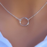 Срібний кулон (69 фото): моделі з смарагдом і з аметистом для жінок, у вигляді дракона або лисиці і оберіг з сапфіром