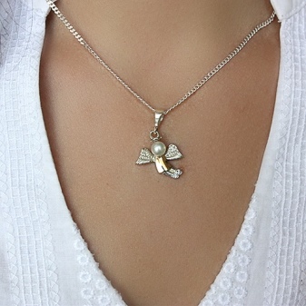 Срібний кулон (69 фото): моделі з смарагдом і з аметистом для жінок, у вигляді дракона або лисиці і оберіг з сапфіром