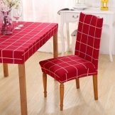 стільці для кухні (37 фото): вибір кухонних стільців зі спинкою, з підлокітниками і велюровими сидіннями, кращі моделі з оксамитовою оббивкою і сучасні стьобані стільці