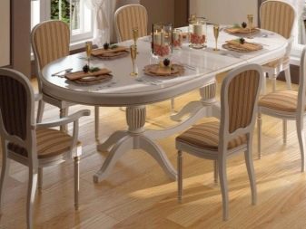 стільці для кухні (37 фото): вибір кухонних стільців зі спинкою, з підлокітниками і велюровими сидіннями, кращі моделі з оксамитовою оббивкою і сучасні стьобані стільці