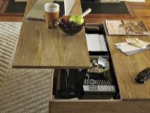 Стіл-трансформер для вітальні (62 фото): розкладні обідні круглі столи і розсувні столи-тумби, складні столи-консолі і інші моделі в зал