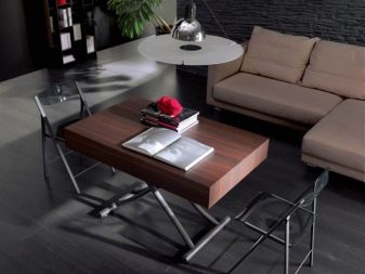 Стіл-трансформер для вітальні (62 фото): розкладні обідні круглі столи і розсувні столи-тумби, складні столи-консолі і інші моделі в зал