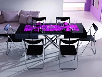 Стіл-трансформер для вітальні (62 фото): розкладні обідні круглі столи і розсувні столи-тумби, складні столи-консолі і інші моделі в зал