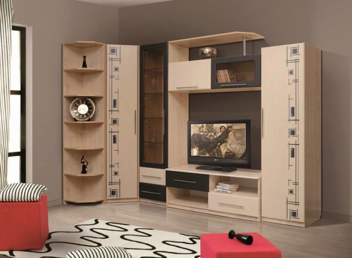 Стінки під телевізор у вітальню (62 фото): вибираємо стінки під ТВ в сучасному і іншому стилі. Моделі з гіпсокартону під великий телевізор в залі й інші варіанти