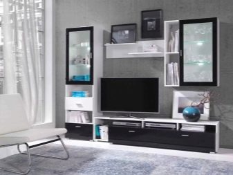 Стінки під телевізор у вітальню (62 фото): вибираємо стінки під ТВ в сучасному і іншому стилі. Моделі з гіпсокартону під великий телевізор в залі й інші варіанти