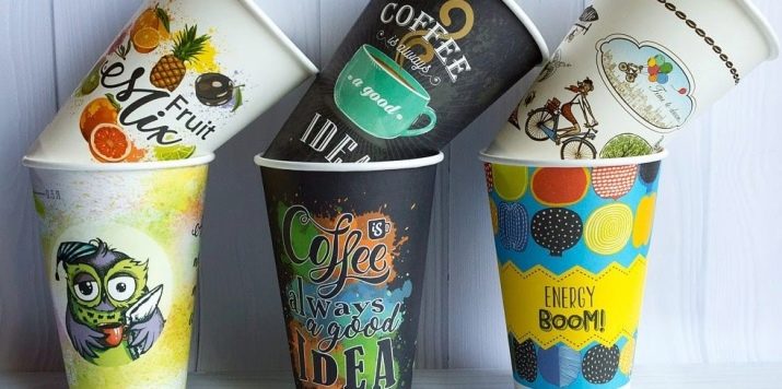 Стакани для коктейлів (18 фото): коктейльні склянки для молочних напоїв, пластикові склянки з кришкою і трубочкою, інші варіанти