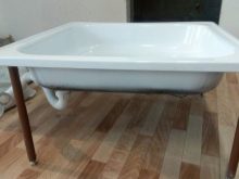 Сталеві душові піддони: емальовані піддони 800х800 мм, 70х70, 90х90 і 90х100 см, глибокі квадратні піддони із сталі і інші