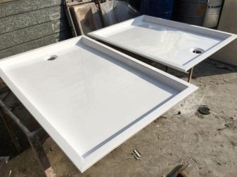 Сталеві душові піддони: емальовані піддони 800х800 мм, 70х70, 90х90 і 90х100 см, глибокі квадратні піддони із сталі і інші
