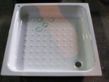 Сталеві душові піддони: емальовані піддони 800х800 мм, 70х70, 90х90 і 90х100 см, глибокі квадратні піддони із сталі і інші