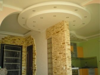 Стелі з гіпсокартону на кухні (75 фото): дворівневі підвісні гіпсокартонні стелі в дизайні кухні, варіанти фігур на стелі