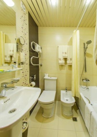 Стеля у ванній з пластикових панелей (78 фото): варіанти стельових панелей з ПВХ, ідеї оформлення панельного стелі у ванній кімнаті