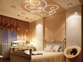 Стеля в спальні (62 фото): дизайн стелі з малюнком. Який стеля краще зробити? Дзеркальні дворівневі і красиві ширяють стелі