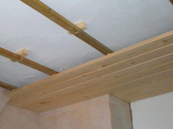 Стеля з панелей на кухні (63 фото): панельні стельові конструкції з ПВХ, МДФ, пластикові та інші, варіанти дизайну