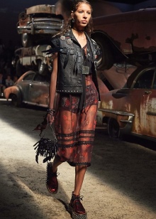 Стиль Панк в одязі (фото 51): кіберпанк і пост-панк для дівчат, історія стилю і модні образи