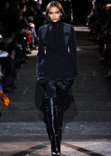 Стиль Панк в одязі (фото 51): кіберпанк і пост-панк для дівчат, історія стилю і модні образи