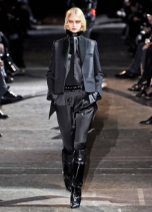 Стиль Панк в одязі (фото 51): кіберпанк і пост-панк для дівчат, історія стилю і модні образи