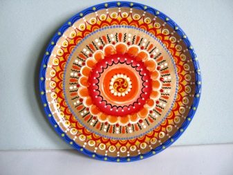 Стилі посуду: посуд в стилі лофт і кантрі, у скандинавському і модерн, російською та японською стилях. Інші варіанти