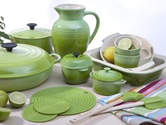 Стилі посуду: посуд в стилі лофт і кантрі, у скандинавському і модерн, російською та японською стилях. Інші варіанти