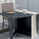 Столи-тумби для кухні (50 фото): кухонні моделі з висувними ящиками і полицями. Як підібрати стіл під раковину для маленької кімнати? Стіл для посуду 800х600х850 мм і інші моделі