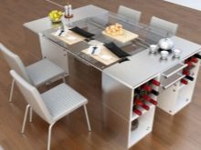 Столи-тумби для кухні (50 фото): кухонні моделі з висувними ящиками і полицями. Як підібрати стіл під раковину для маленької кімнати? Стіл для посуду 800х600х850 мм і інші моделі