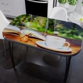 Столи з фотодруком на кухню (58 фото): скляні кухонні столи і розсувні овальні моделі з малюнком в інтер’єрі