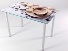 Столи з фотодруком на кухню (58 фото): скляні кухонні столи і розсувні овальні моделі з малюнком в інтер’єрі