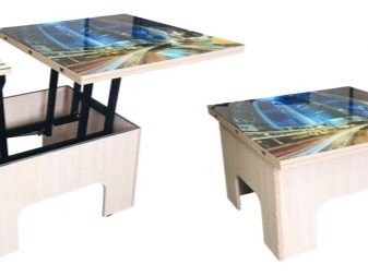 Столи з фотодруком на кухню (58 фото): скляні кухонні столи і розсувні овальні моделі з малюнком в інтер’єрі