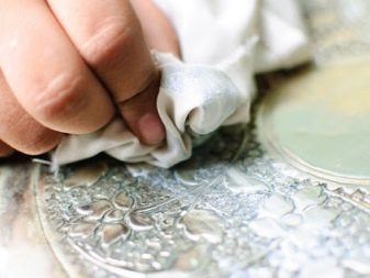 Столове срібло: проби радянських антикварних та зарубіжних срібних приладів, старовинне і сучасне срібло