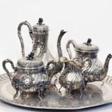 Столовий сервіз (33 фото): обідній, чайний сервіз та інші види. Елітна красива біла посуд з порцеляни і набори для посудомийної машини