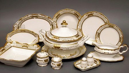 Столовий сервіз на 12 персон: огляд обідніх наборів посуду виробництва Чехії, Німеччини та інших. Особливості чайних наборів з фарфору