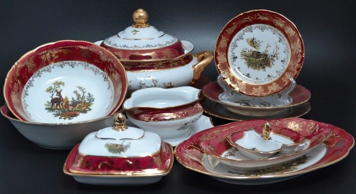 Столовий сервіз на 12 персон: огляд обідніх наборів посуду виробництва Чехії, Німеччини та інших. Особливості чайних наборів з фарфору