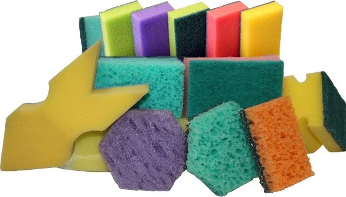 Столовий сервіз на 12 персон: огляд обідніх наборів посуду виробництва Чехії, Німеччини та інших. Особливості чайних наборів з фарфору