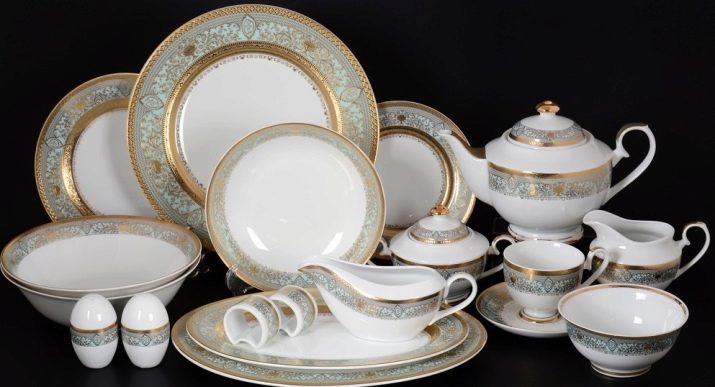 Столовий сервіз на 12 персон: огляд обідніх наборів посуду виробництва Чехії, Німеччини та інших. Особливості чайних наборів з фарфору
